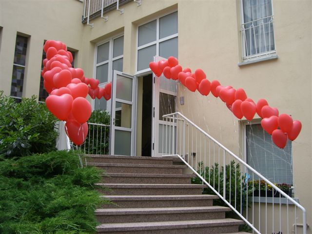 Hochzeitsfeier Außendekoration Treppe